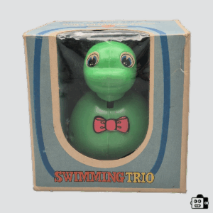 Vintage Turtle Wind-Up Swimming Trio Toy in Original Box